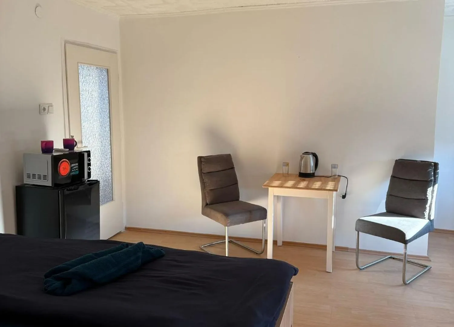 Privates Zimmer Gemeinschaftsbad Keine Kuechen 뉘른베르크 0*,  독일